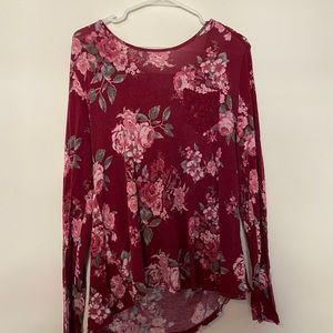 Red lace flower king sleeve top